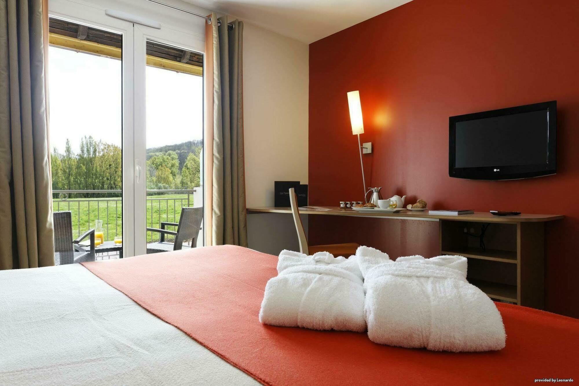 Best Western Plus L'Oree Paris Sud Saulx-les-Chartreux Quarto foto